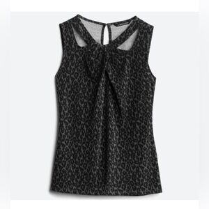 41 Hawthorn Jaslinda Twist Neckline Animal Print Knit Top Blouse Size Medium